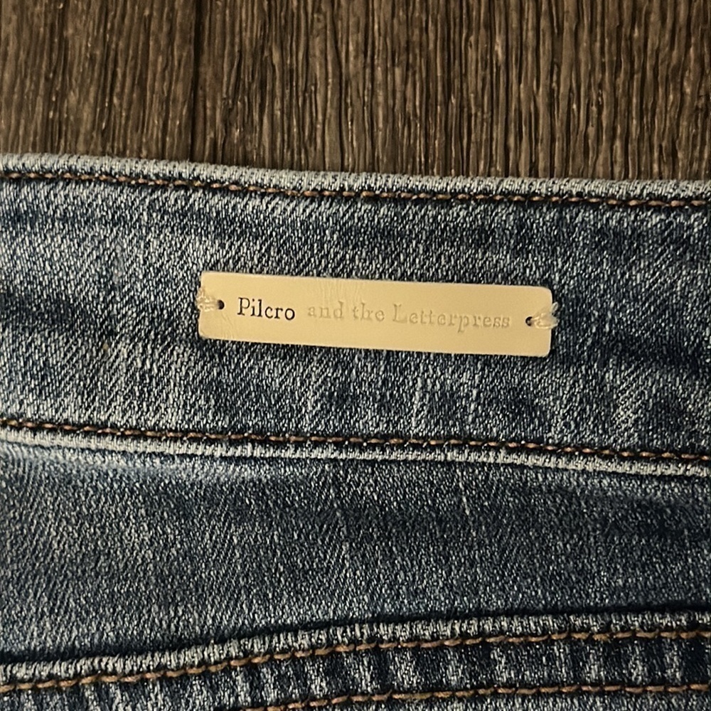 Pilcro Flared Embroidered Floral Tulle Jean - Picture 11 of 12